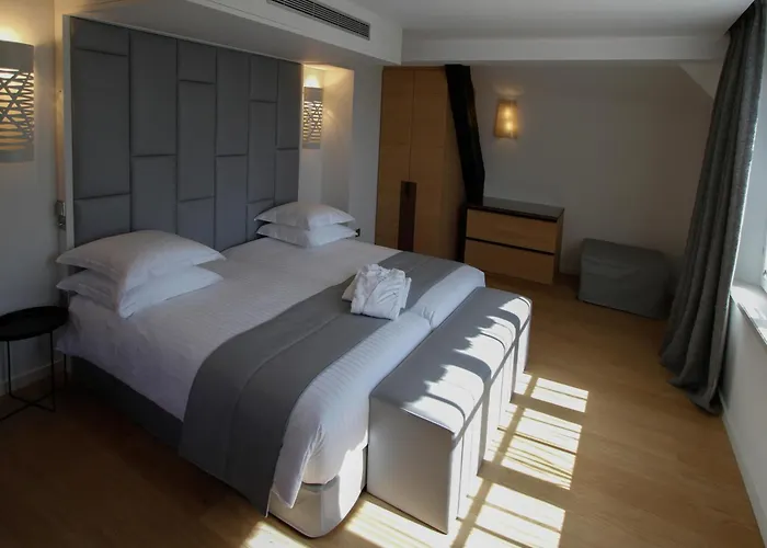 Pavillon Regent Petite France By Collection Hotel