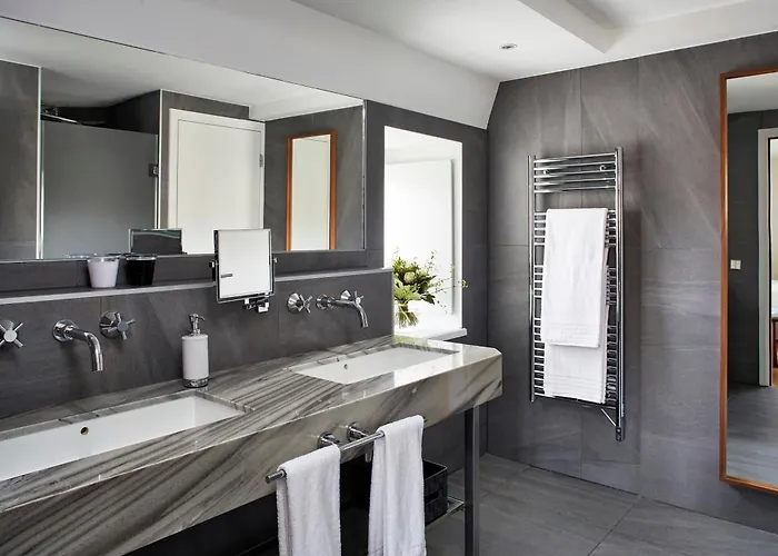 ホテル Pavillon Regent Petite France By Collection ストラスブール